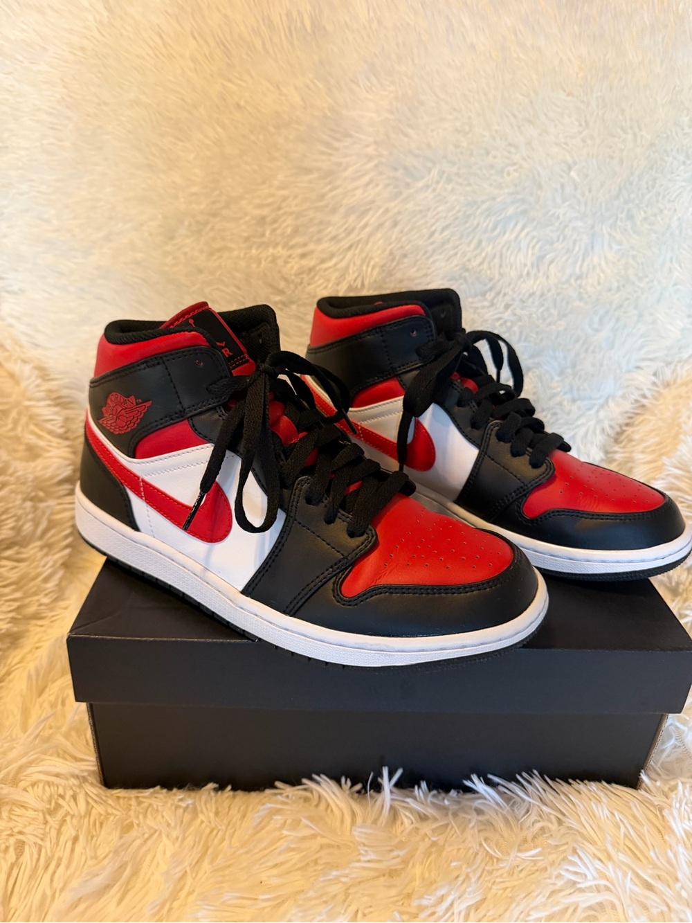 Air Jordan 1 mid